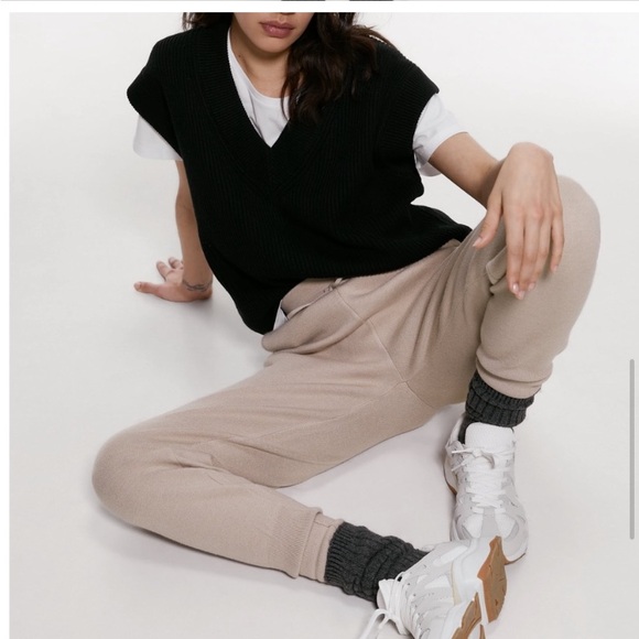 ZARA Nude Cream Knit Joggers Pants sz Large - Picture 3 of 4